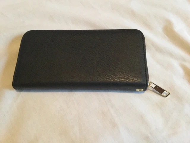 Black Faux Leather Gold Zipper Ladies Wallet Pocketbook L Purse Brand New