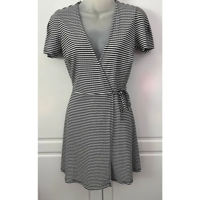 Topshop Women's Black White Stripe Wrap Dress Short Sleeve Size 4 NWOT