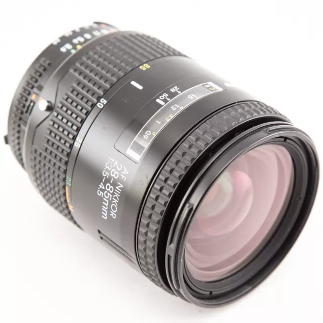 Nikon AF Nikkor 28-85mm f3.5-4.5 objectif zoom / Nikon Ai-s Autofocus lens