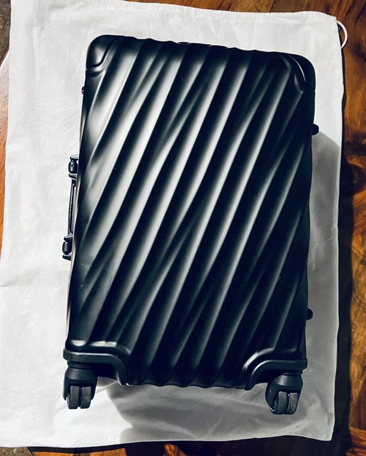 Tumi 19 Degree Aluminum International Carry On - Matte Black