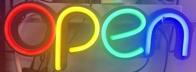 LED Schild WELCOME 48x25 cm Leuchtschild Innen Großschreibung rote, blaue & grün