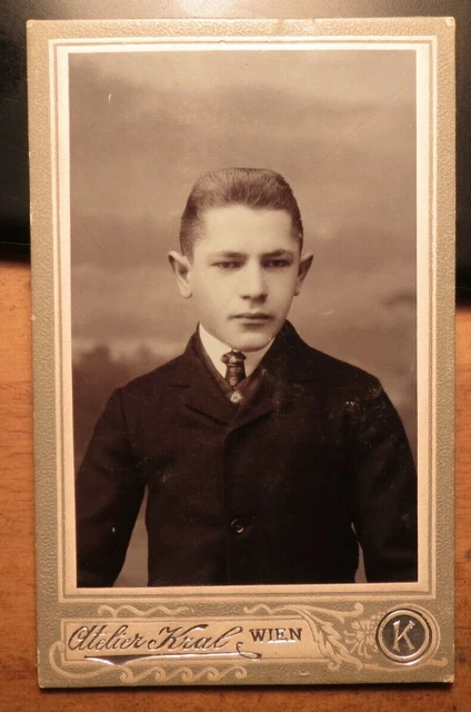 Junge - junger Mann - Portrait - 1907 / Rückseite CDV Atelier Kral Wien