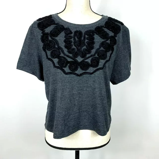 TopShop Crop Top Womens 10 Knit Boho Gray w/Black Applique Short Sleeve