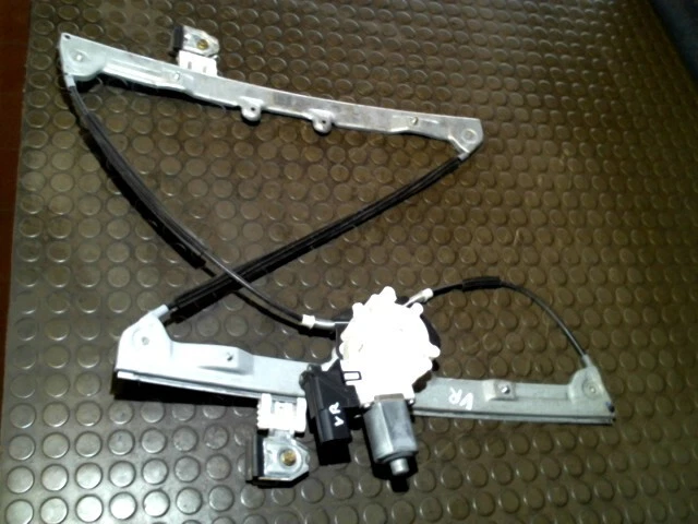 FENSTERHEBER ELEKTRISCH VORN Rechts Mitsubishi Colt 1.3 Z3B 12 Monate ...