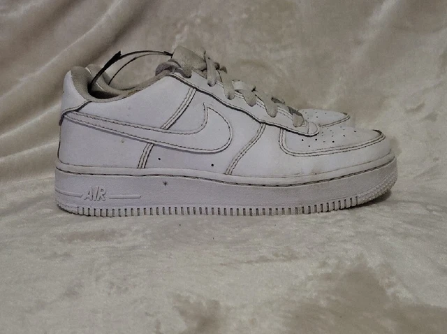 Scarpe da ginnastica bianche Nike Air Force taglia 1 UK 4 unisex bambini