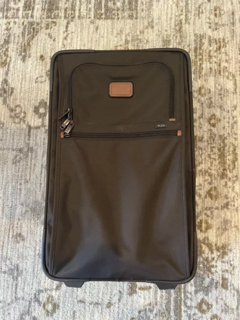 TUMI Alpha 2 International Carry On (Brown/Beige)