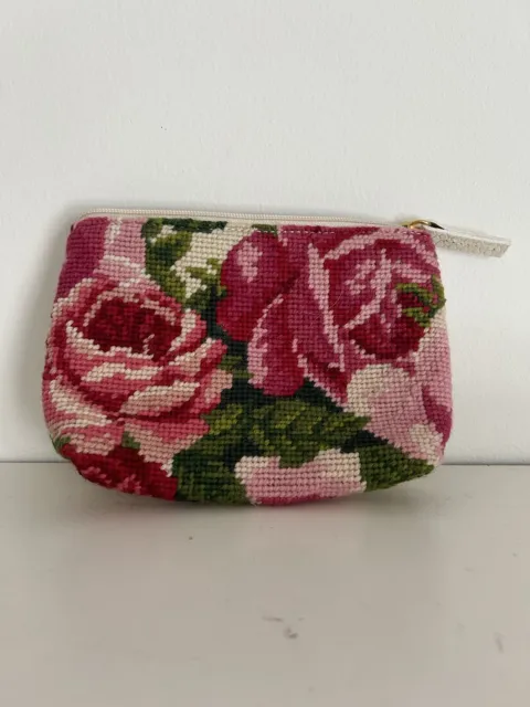 Clever Carriage Company Needlepoint Roses Cream Leather Back Small Bag EUC