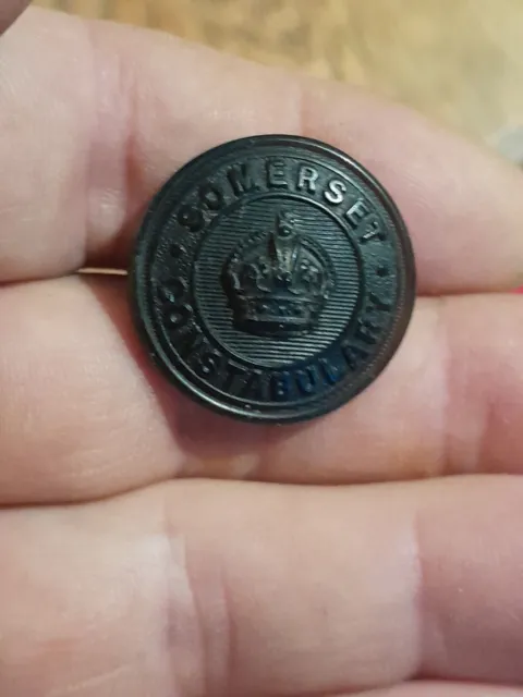 Obsolete Police Button Somerset Constabulary KC early  1900's 24 mm Horn