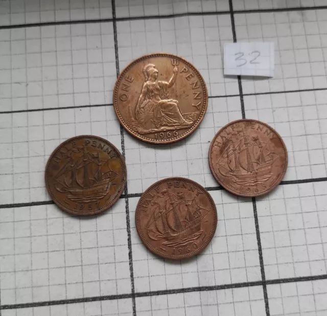 Old British Coins Elizabeth II One Half Penny 1957 1960 1965 1966 Job lot #032