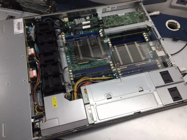 SUPERMICRO - Serveur 1U 8x SFF