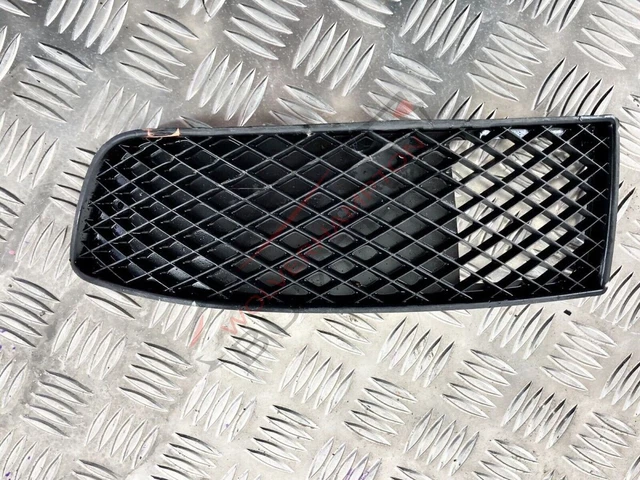 VW Polo 6N2 Front Bumper Grill Passenger Near Side Non Fog O3-182 6N0853665D