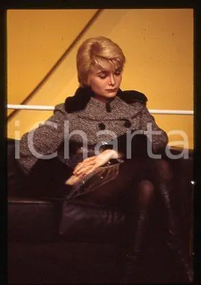 Sonia CASSIANI - ITALY Portrait of TV Host SHOW 1994 ca * 35 mm vintage slide 11