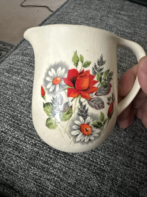 Ceramic milk Saucer Pourer