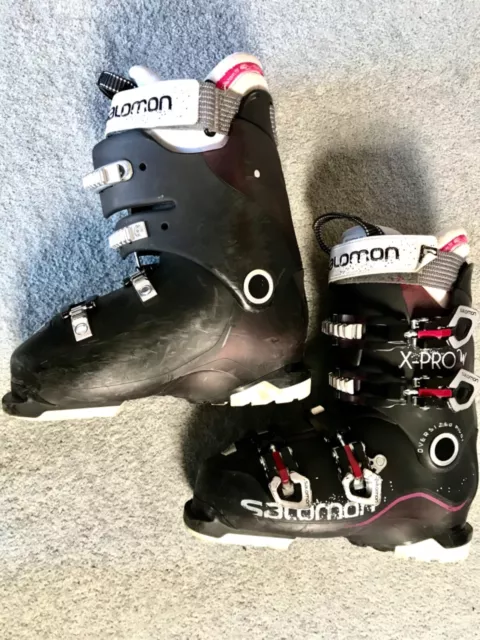 Salomon XPro W ski boots 24. Excellent condition.