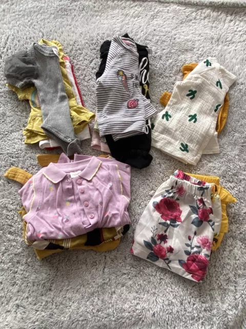 bundle of baby girl’s clothes 16 pieces