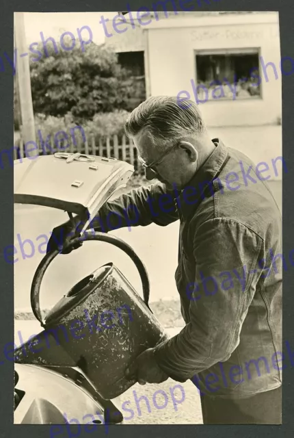 orig. Foto Wallgau ARAL-Tankstelle Tankwart Mechaniker Opel Rekord P1 Auto 1959!