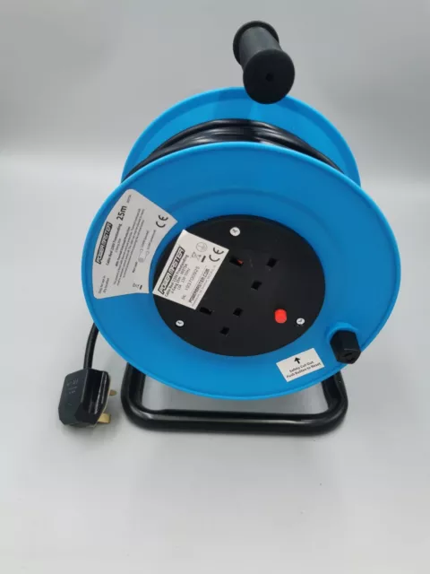 Powermaster Mulinello Cavo Indipendente 13A 230V 2 marce 25m (303754)