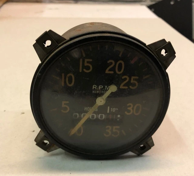 VINTAGE CESSNA AIRPLANE Rpm Gauge Hour Meter Aircraft 5678 B19 Aircraft