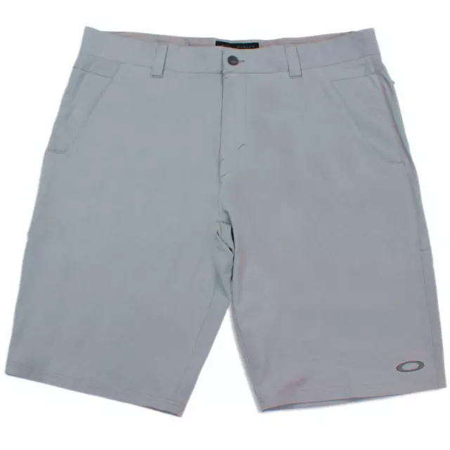 Oakley mens take 2.5 short 34 on sale