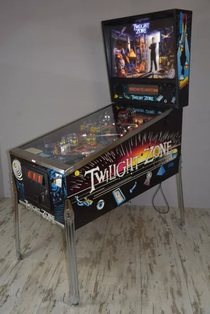 Twilight Zone Bally Flipper con protector de campo de juego LEDs