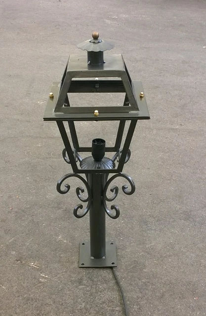 Lanterna Funebre In Acciaio INOX Spazzolato, 24 Cm – Elegante E Minimal Per Cimitero O Commemorazioni