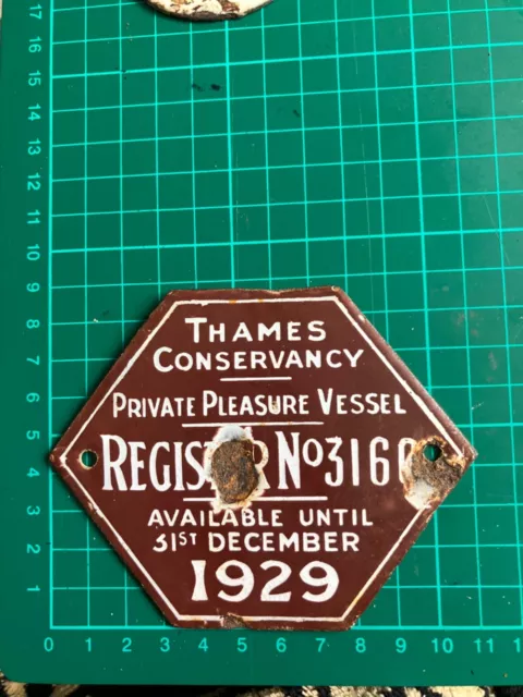 Vintage 1929 Thames Conservancy Badge