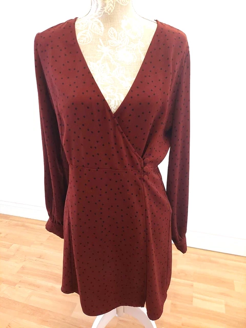 Bershka polka dot deals wrap dress