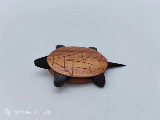 Broche Vintage Ancienne En Forme De Tortue En Bois - Porte-bonheur Français - Animal