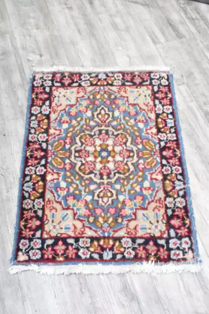 Tappeto Fantasia Azzurro Rosa Dimensione 82x58,5 Cm