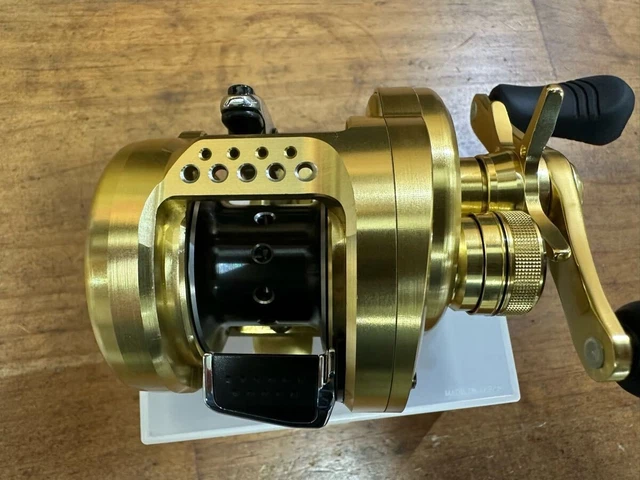 リール 15CALCUTTA CONQUEST 100HG シマノ(SHIMANO) カルカッタ コンクエスト 100HG RIGHT 034373