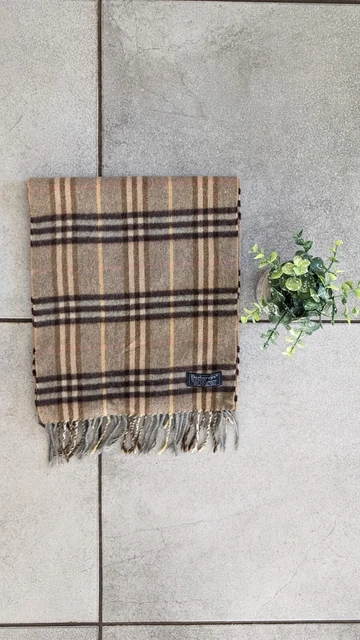 Sciarpa burberry uomo usata best sale