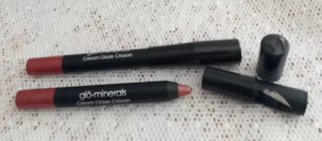 Lot of 2 glo minerals Cream Glaze Crayon PRALINE with Sharpener 2.8g / 0.10oz