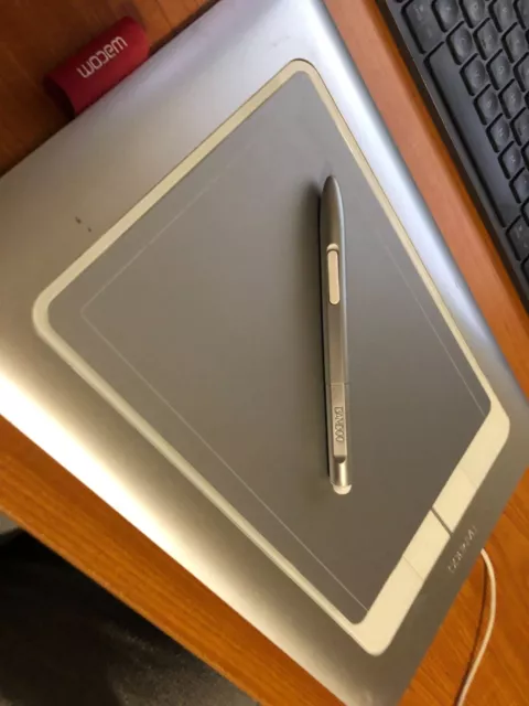Wacom Bamboo CTH-661 Graphics Tablet