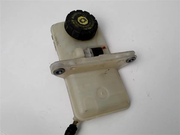 réservoir de liquide de frein RENAULT SCENIC III (JZ) 1.5 EMOTION 323643