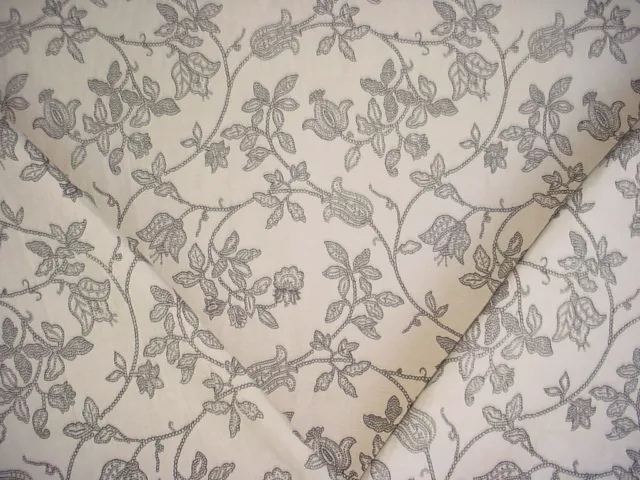 13-7/8Y Kravet Lee Jofa Floral Damask Grey White Drapery Upholstery Fabric 2