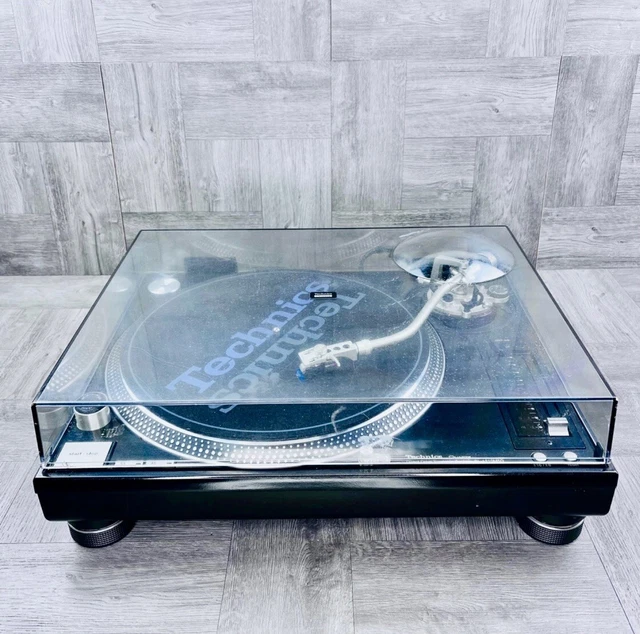 Technics Sl1210M5G Grandmaster  Black Professional Direct Drive Turntable Great