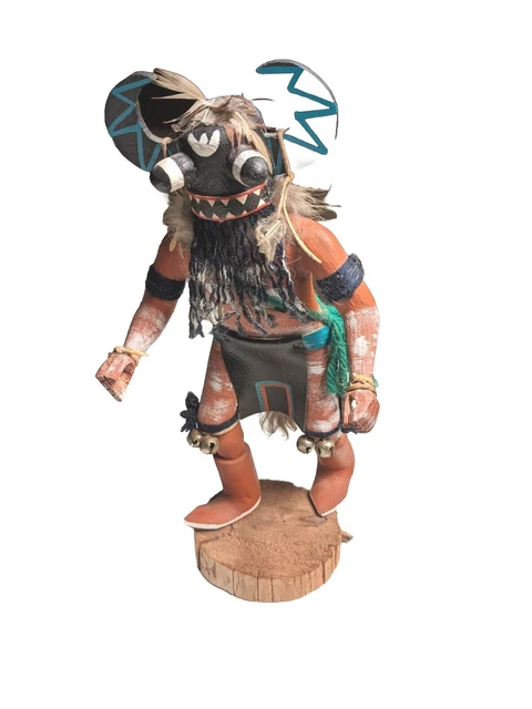 Muñeca tallada en madera Kachina nativa americana Hopi