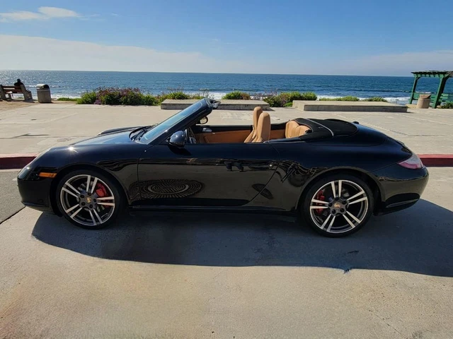 2011 Porsche 911 CARRERA 4S, GREAT SERVICE HISTORY, PDK 7 SPEED!