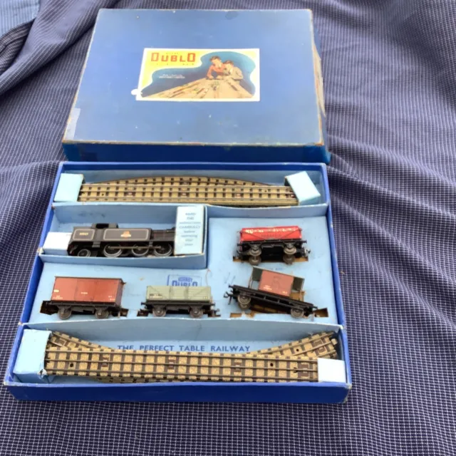 Hornby Dublo Edg17 - Tank Goods Train B.r. - 3 Rail - Boxed