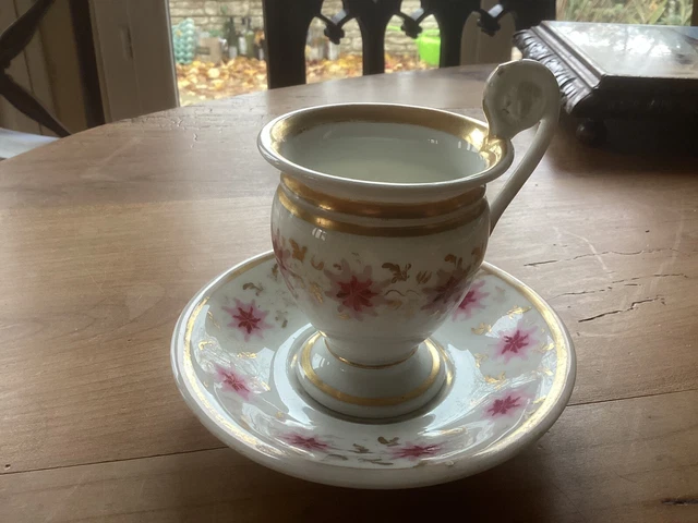 Tasse et sa sous-tasse en porcelaine de Paris d’époque Empire ou Restauration