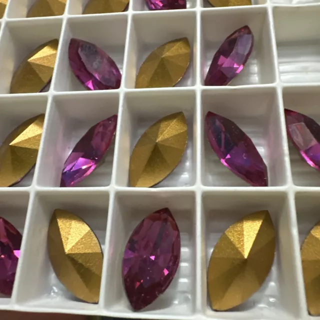 28 Vintage Swarovski (18 x 9mm) Fuchsia Pink 4200 Crystal Jewels Gold Foiled