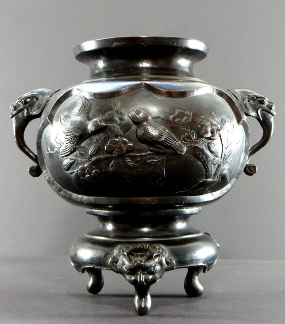 Antique  Small 20th Japan Meiji Era Bronze Tripod Birds Vase Asian Art Dec 26cm