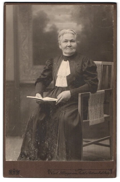 Fotografie Carl Ellinger, Salzburg, Schwarzstrasse 9, Portrait ältere Dame im K