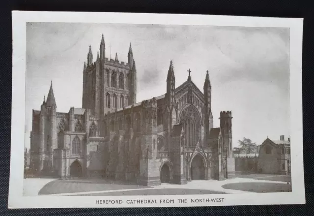 The Hereford Times Unposted Vintage B&W Postcard: Hereford Cathedral #d