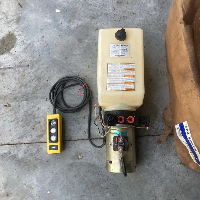 SPX Stone/Fenner 2 Gallon Steel Hydraulic Reservoir Tank - Model KR42