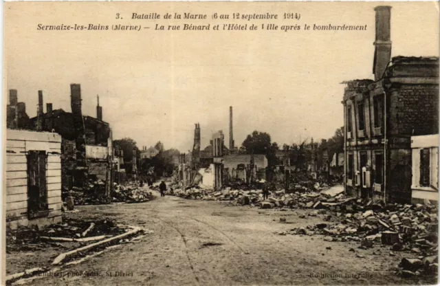 CPA Bataille de la MARNE SERMAIZE-les-BAINS La rue Benard et l'Hotel (346504)
