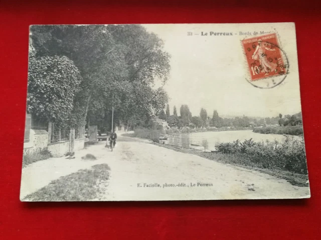 CPA 94 LE PERREUX - Bords de Marne