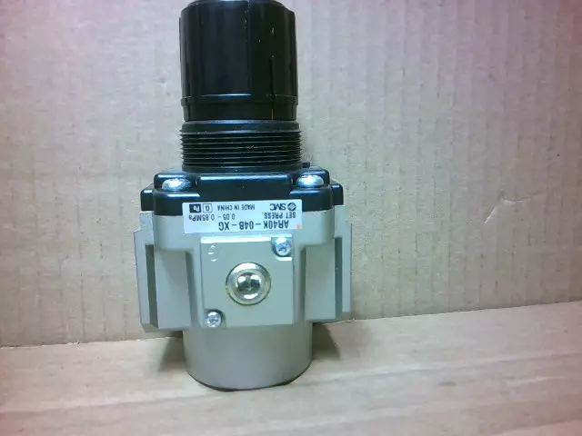 SMC AR40K-04B-XG Pressure Regulator, Set Press. 0.05-0.85MPa, 1 - New No Box