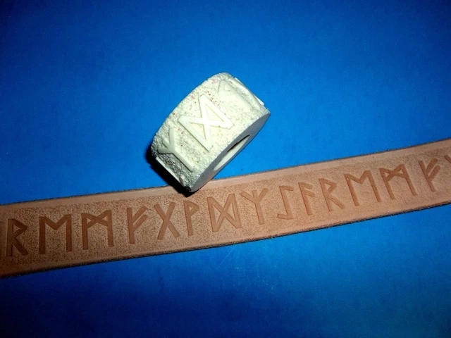 Rollo de grabado de cuero rúnico de alto impacto de polietileno de 1 1/8" de ancho