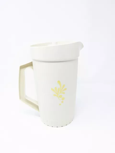 Tupperware Almond Harvest Gold Vintage Juice Tea Pitcher 2 Quart 800-9 Half Gal